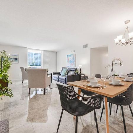 Amazing 3Br Condo At Brickell With City Views Маями Екстериор снимка